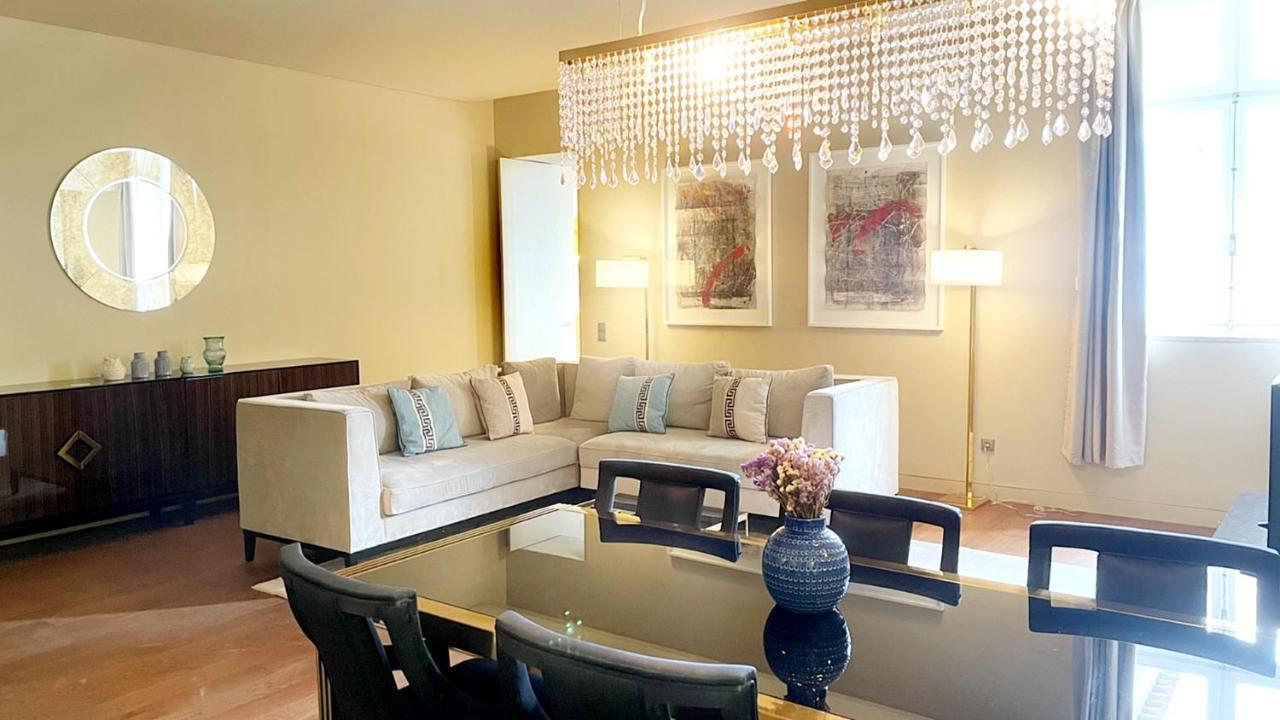Deluxe Two-Bedroom Apartment