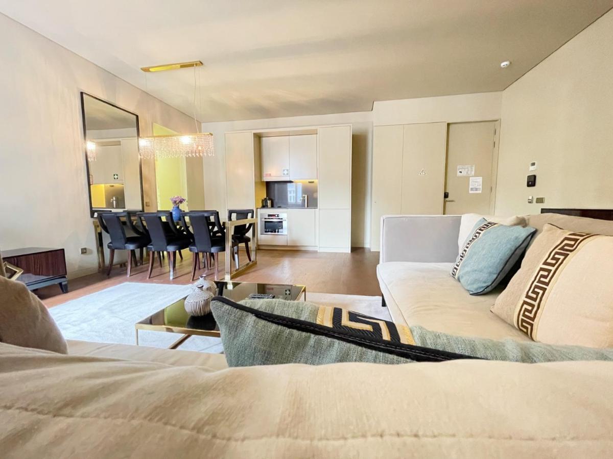 Deluxe Two-Bedroom Apartment