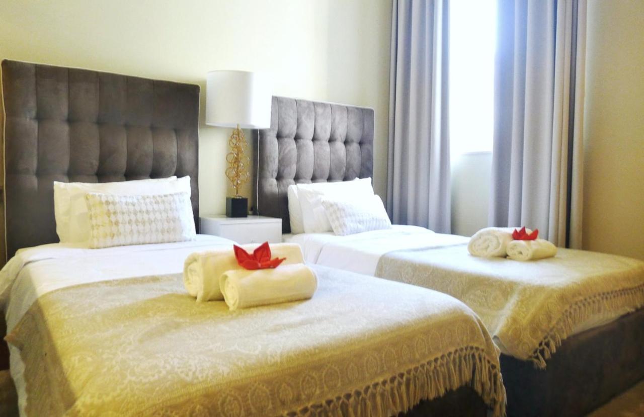 Deluxe Two-Bedroom Apartment